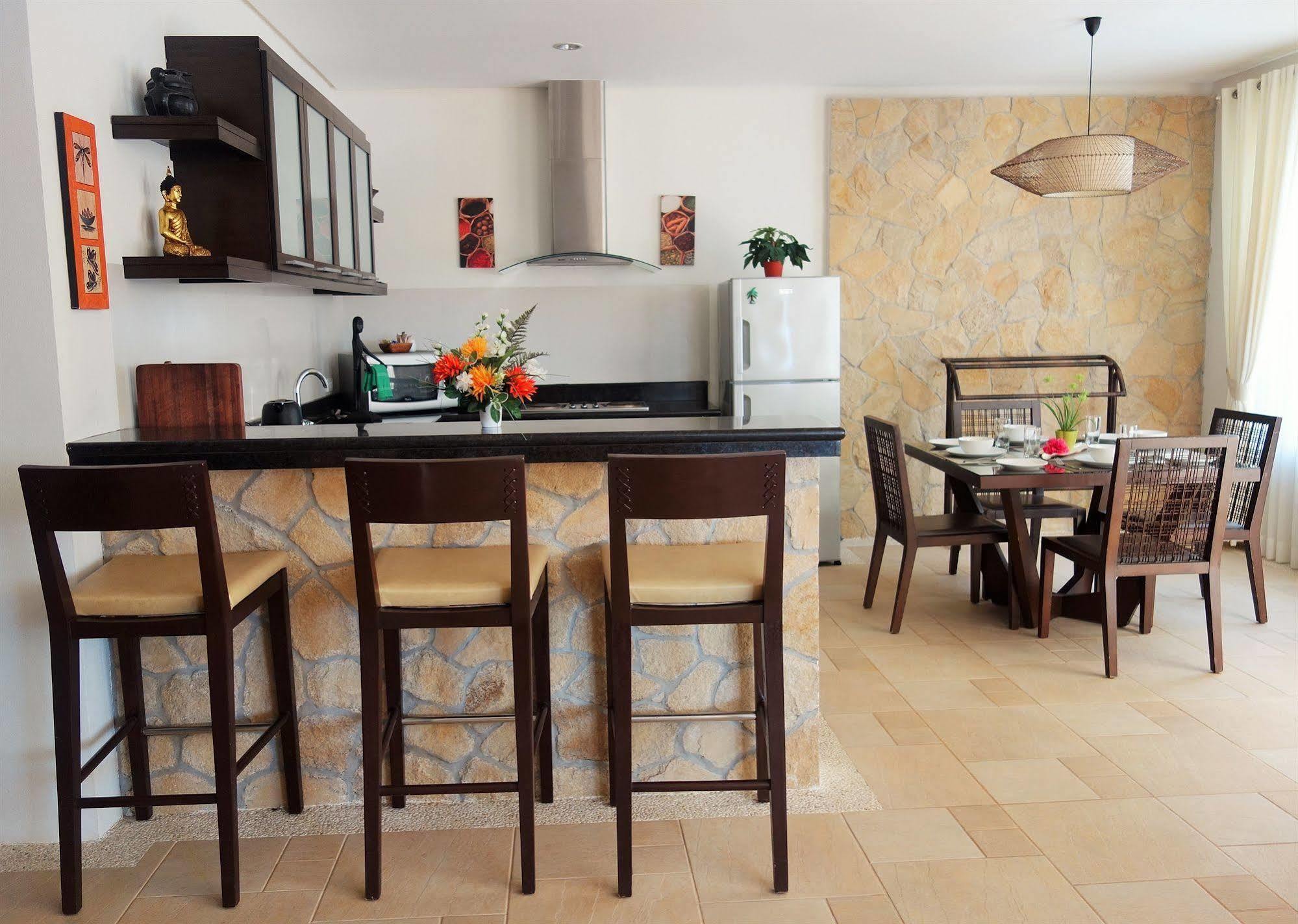 Boracay Apartments At 7 Stones Balabag  Exterior photo