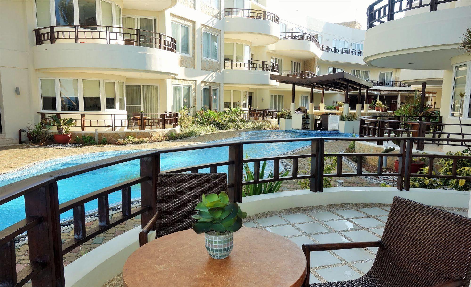 Boracay Apartments At 7 Stones Balabag  Exterior photo